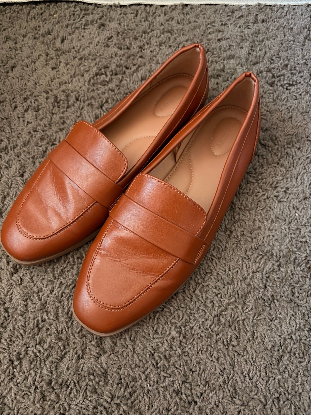 Old Navy Women's Tan Leather Penny Loafers